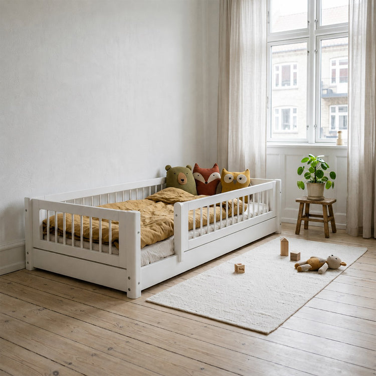 Flexa. Κρεβάτι με γύρω προστατευτικά Montessori Crossbars