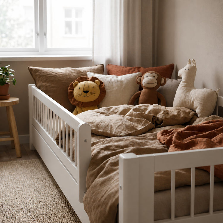Flexa. Montessori bed 90x200cm F.Wht. Crossbar w/ front rail