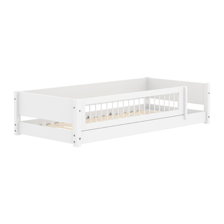Flexa. Κρεβάτι με γύρω προστατευτικά White Montessori Crossbars