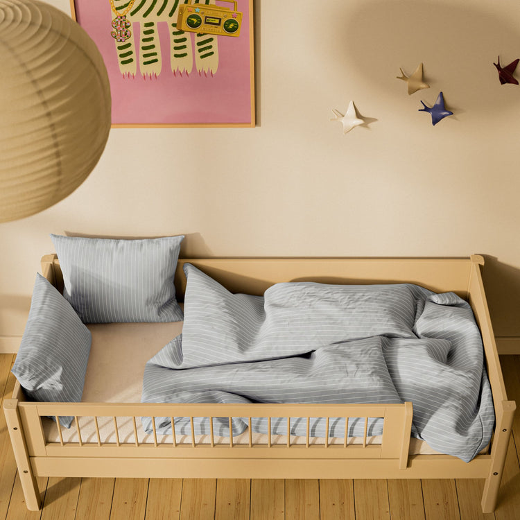 Flexa. White Sand daybed with front safety rail.