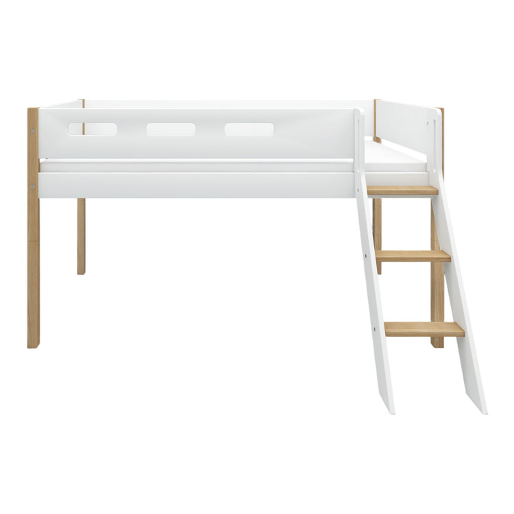 Flexa. Nor mid-high bed with slanting ladder - 210cm - White / Oak