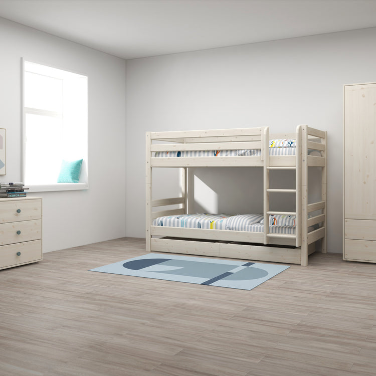 Flexa. Classic bunk bed with straight ladder and two drawers -210cm - White washed