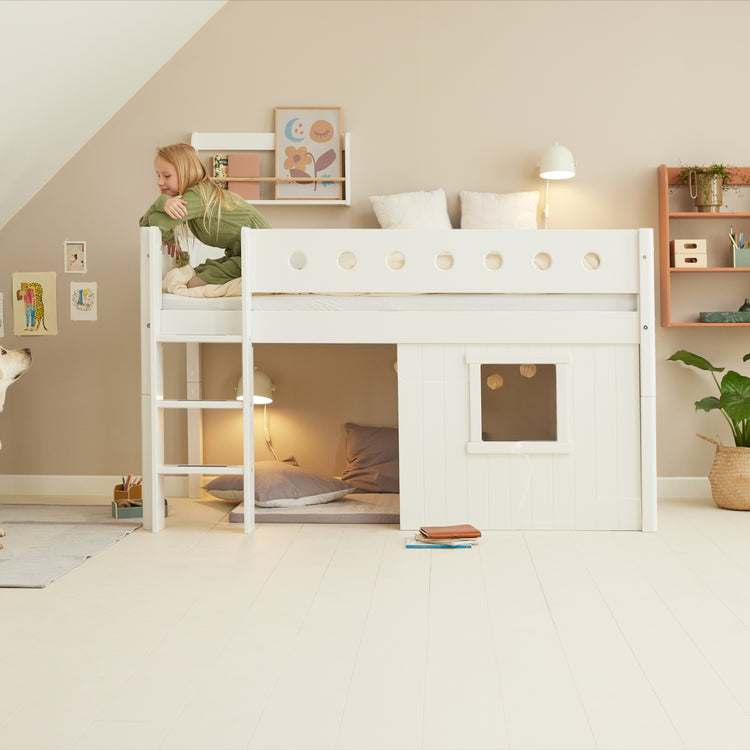 Flexa. White mid-high bed with straight ladder and treehouse bed Fronts - 210cm - White