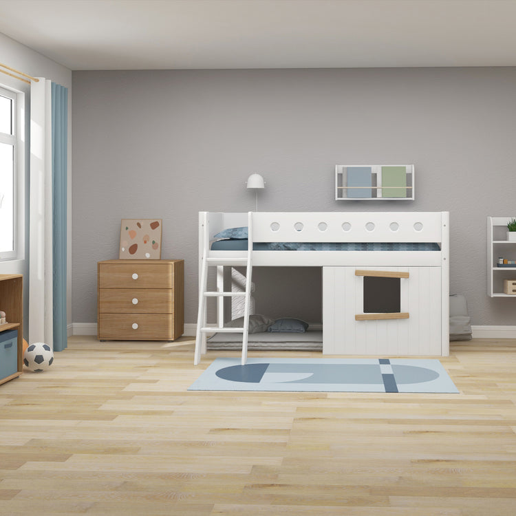 Flexa. White mid-high bed with slanting ladder and treehouse bed Fronts - 210cm - White / Natural