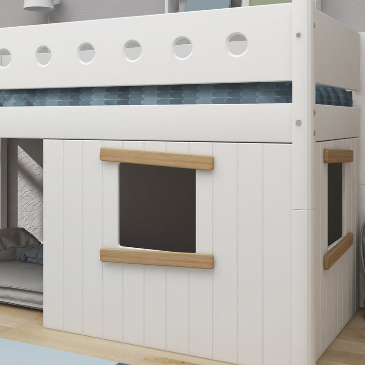 Flexa. White mid-high bed with slanting ladder and treehouse bed Fronts - 210cm - White / Natural