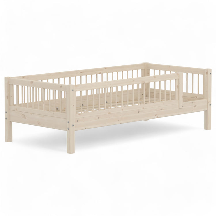 Flexa. Single Bed with Safety Rail, 90x200 cm, White