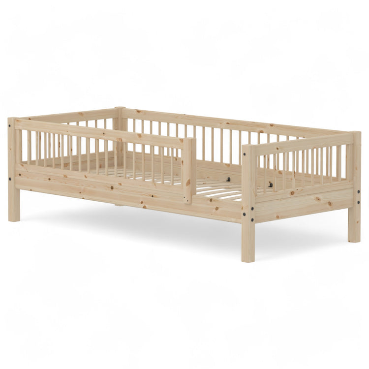 Flexa. Single Bed with Safety Rails, 90x200 cm, Pine