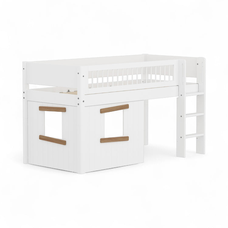 Flexa. Mid sleeper WHITE Crossbar Str. ladder & Tree hut Oak window
