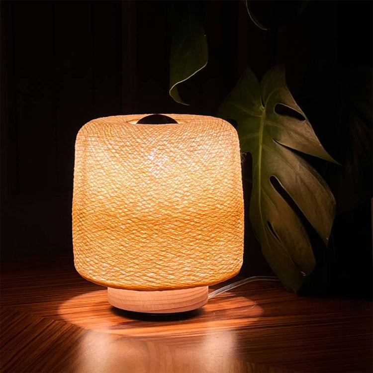 LA CASE DE COUSIN PAUL. Sable Madison table lamp