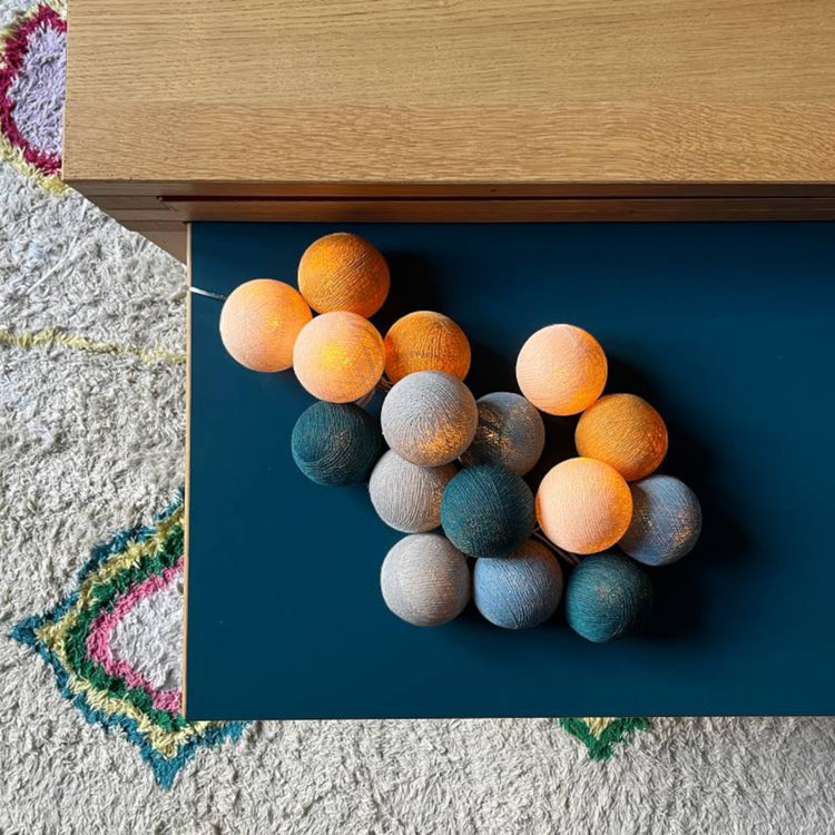 LA CASE DE COUSIN PAUL. String lights 16 balls Nuit Etoilee