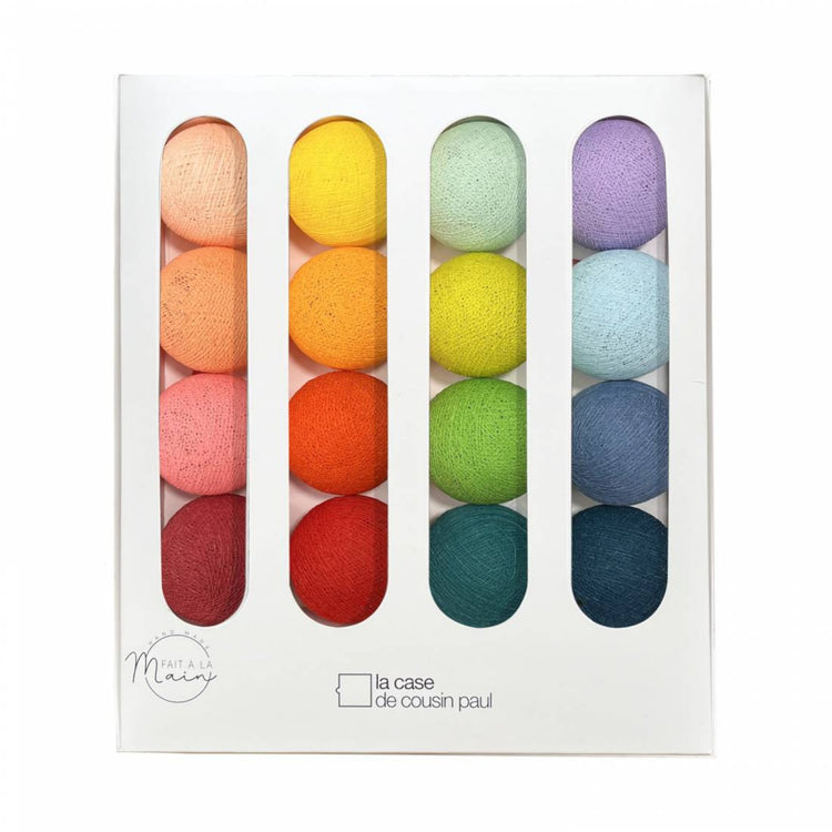 LA CASE DE COUSIN PAUL. String lights 16 balls Rainbow