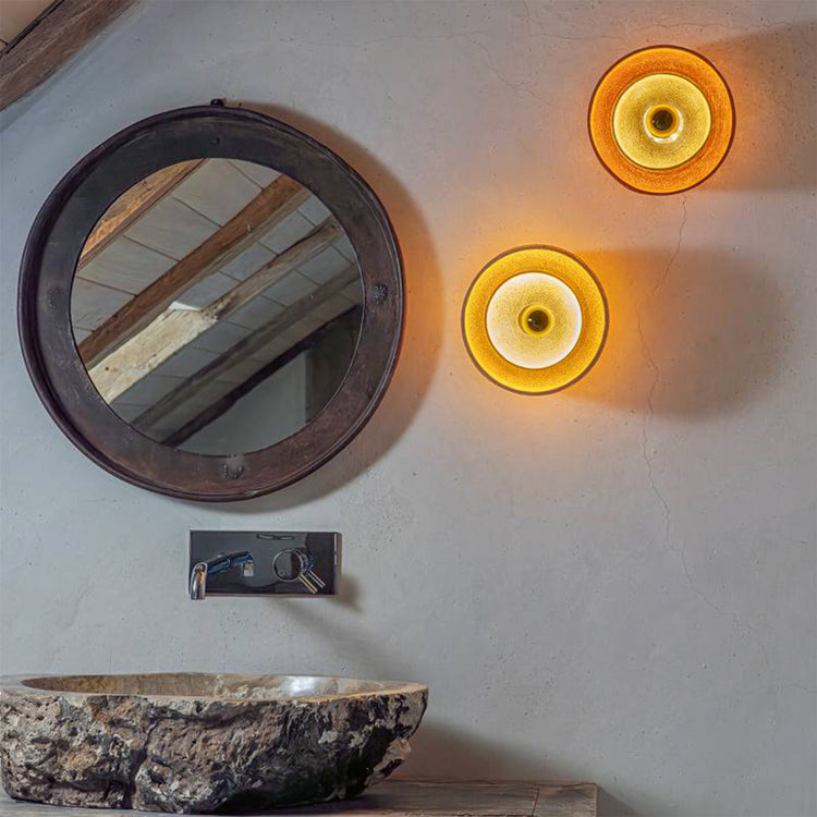 LA CASE DE COUSIN PAUL. Tulipe Magnetic Wall Light - Nude and Sand