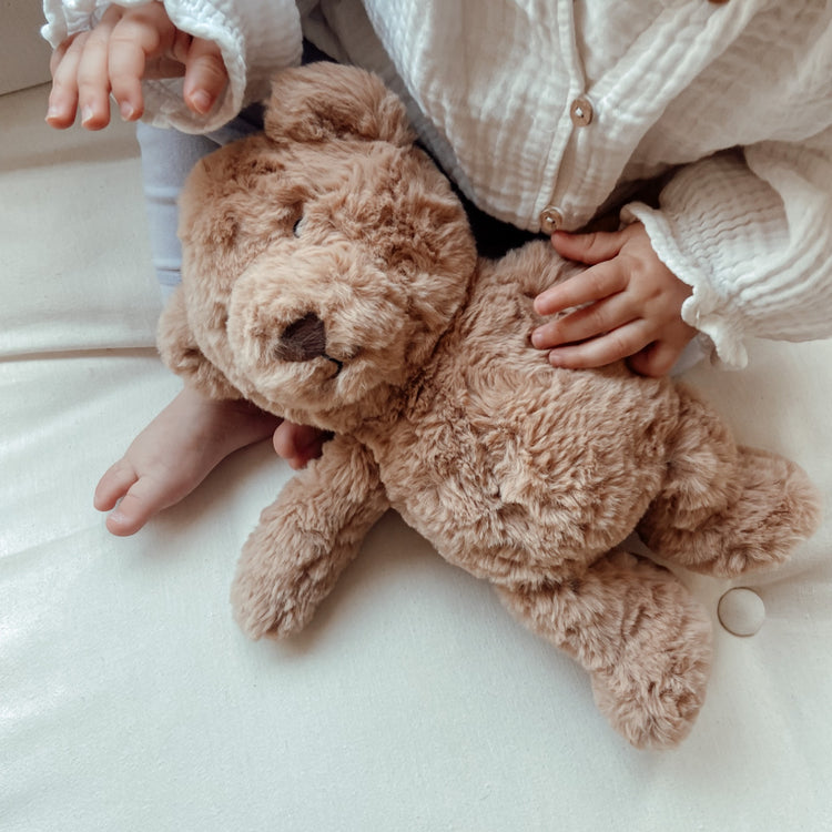 FLOW. Lou - Rechargeable heartbeat comforter (brown)