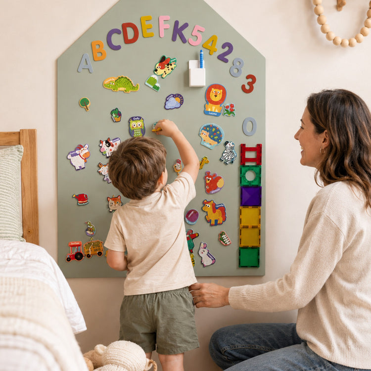 FAMILY NATION. MagneKids™ Μαγνητικός Πίνακας Τοίχου - Σπιτάκι - Απαλό πράσινο