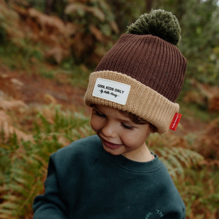 HELLO HOSSY. Color Block Pistachio beanie