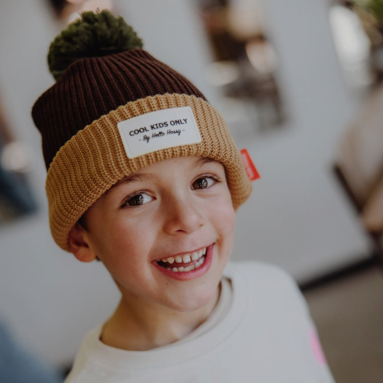 HELLO HOSSY. Color Block Pistachio beanie