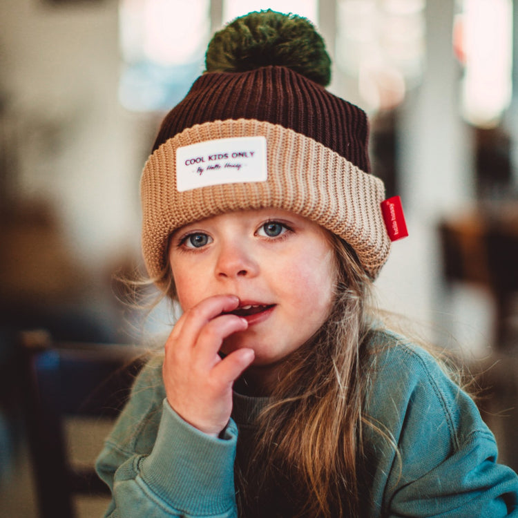 HELLO HOSSY. Color Block Pistachio beanie
