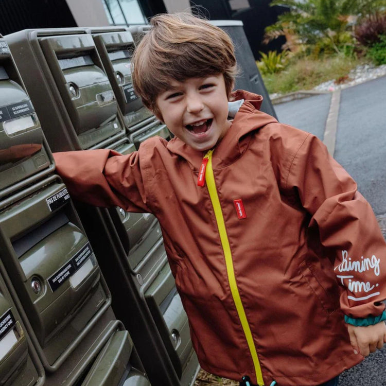 HELLO HOSSY. Raincoat Peanut - 7-9 years