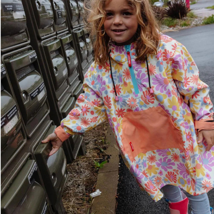 HELLO HOSSY. Poncho Retro Flowers - 7-9 years
