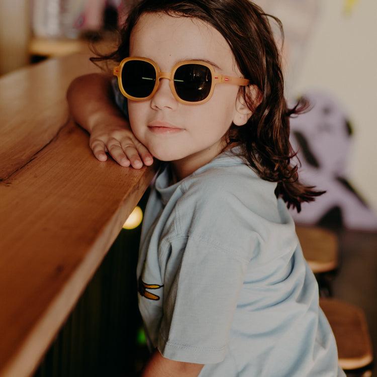 HELLO HOSSY. Sunglasses Koody Johny 2-3 years