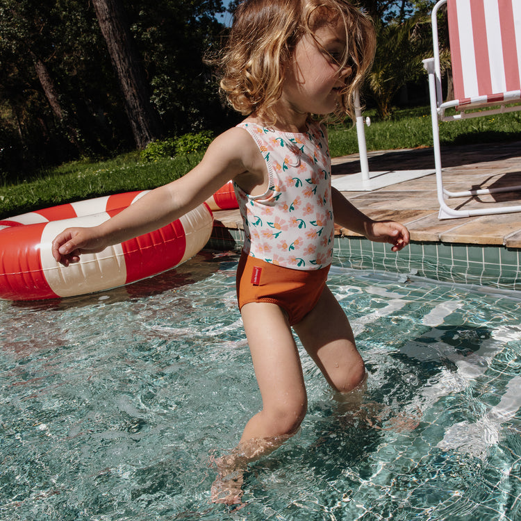 HELLO HOSSY. Swimsuit Springtime