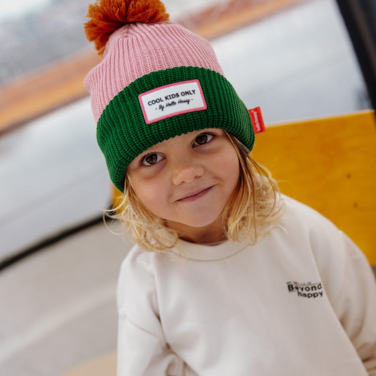HELLO HOSSY. Color Block Rosy beanie