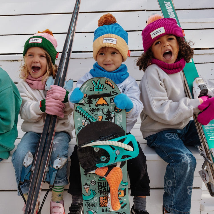 HELLO HOSSY. Color Block Kingfisher beanie