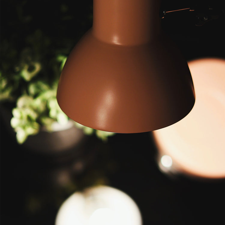 KAJA LIGHTING. Desk lamp COSMO pink
