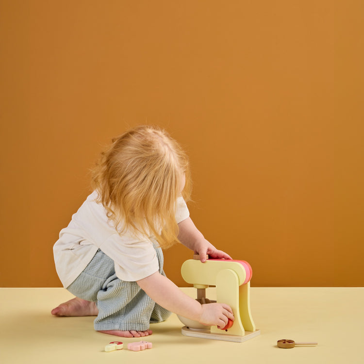 KIDS CONCEPT. Stand mixer yellow KID'S HUB
