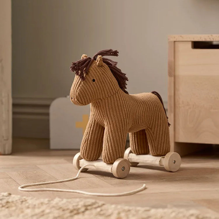 KIDS CONCEPT. Pull along horse Vera AIDEN
