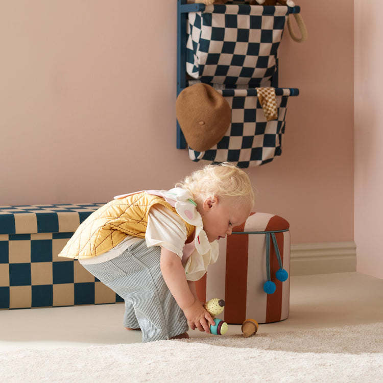 KIDS CONCEPT. Pouffe cylinder with storage Brown
