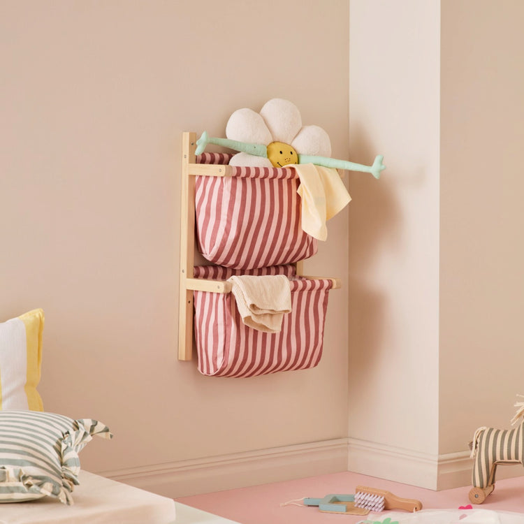 KIDS CONCEPT. Επιτοίχιο υφασμάτινο ράφι αποθήκευσης (ριγέ ροζ)