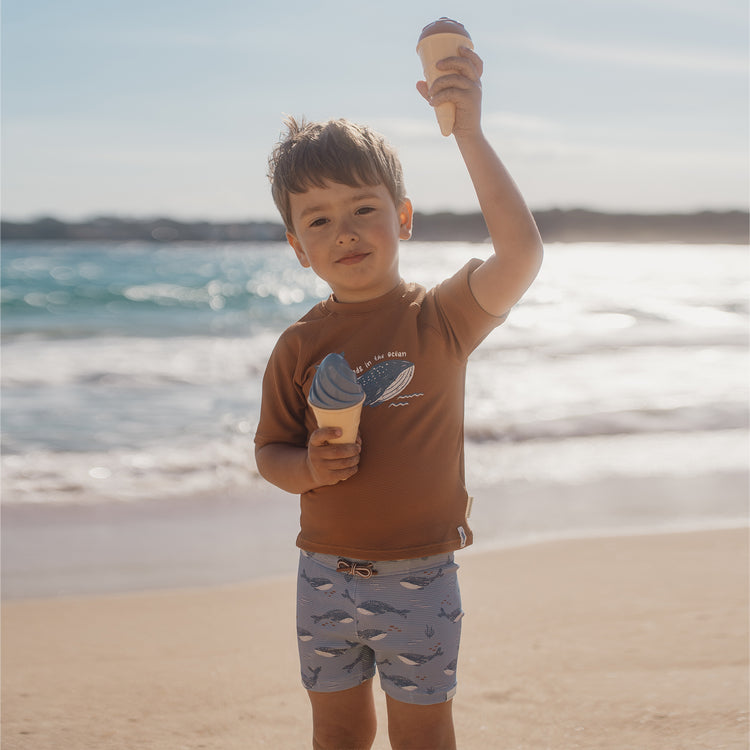 LITTLE DUTCH. Μπλουζάκι κοντομάνικο με προστασία UV Sunny Brown