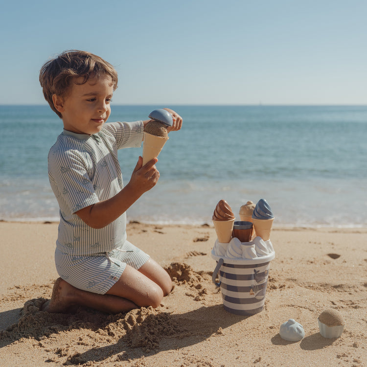 LITTLE DUTCH. Σετ μπλουζάκι κοντομάνικο και μαγιό UV για αγόρια Ocean Adventure