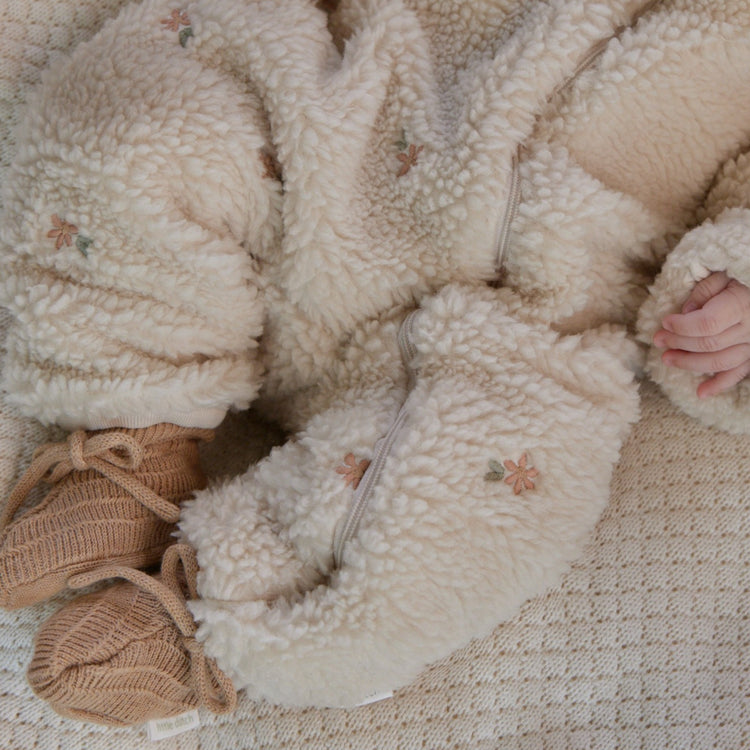 LITTLE DUTCH. Teddy one-piece suit Sand Flowers