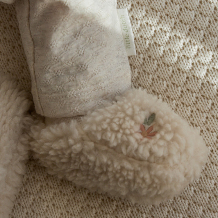 LITTLE DUTCH. Βρεφικά μποτάκια αγκαλιάς teddy Sand Flowers