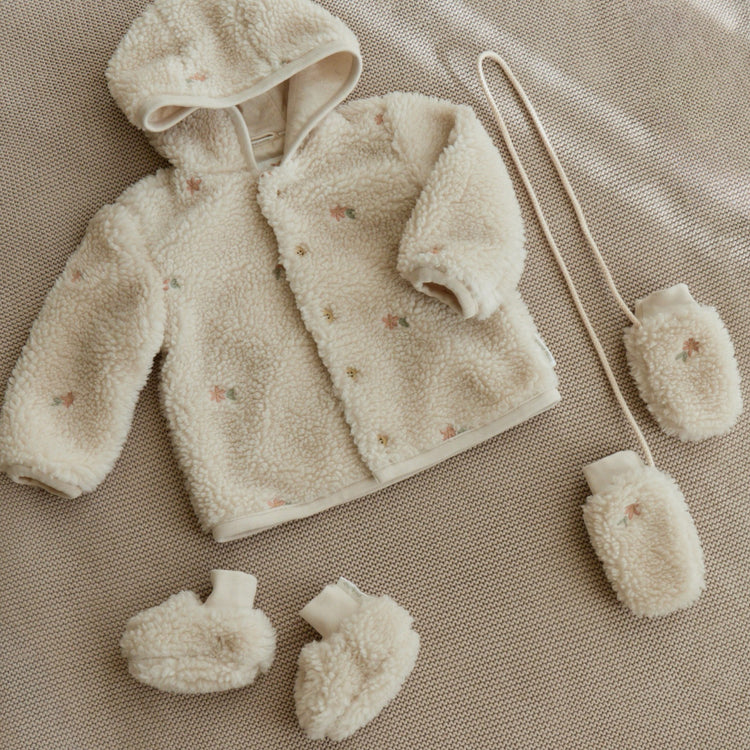 LITTLE DUTCH. Βρεφικά μποτάκια αγκαλιάς teddy Sand Flowers