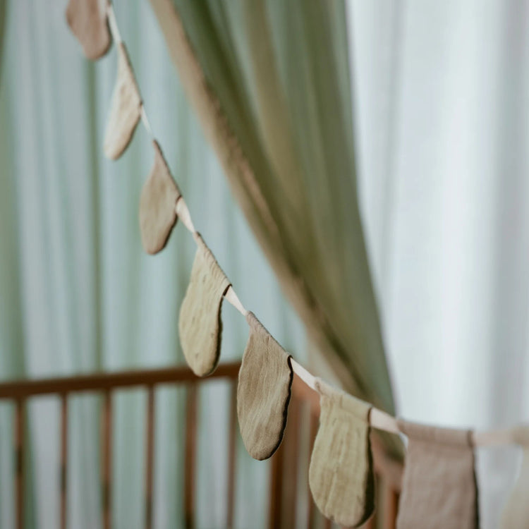 LITTLE DUTCH. Garland Pure Sage