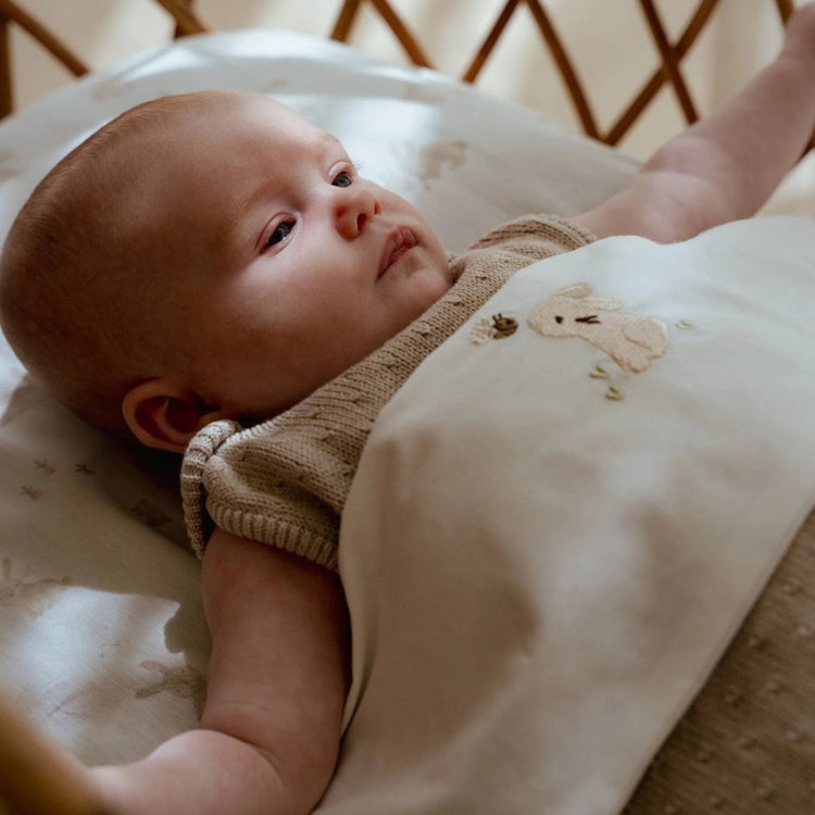 LITTLE DUTCH. Cot sheet embroidered Baby Bunny 110x140 - new