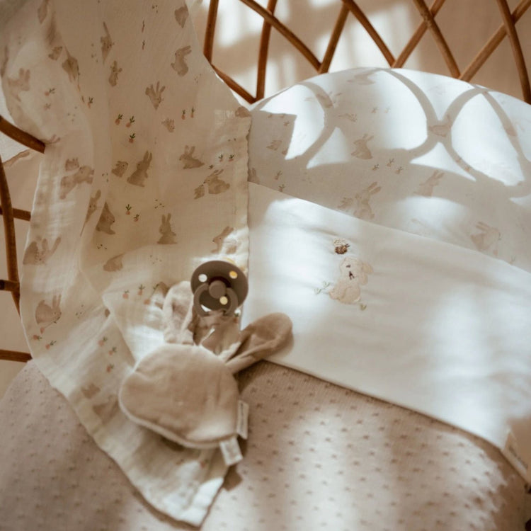 LITTLE DUTCH. Cot sheet embroidered Baby Bunny 110x140 - new