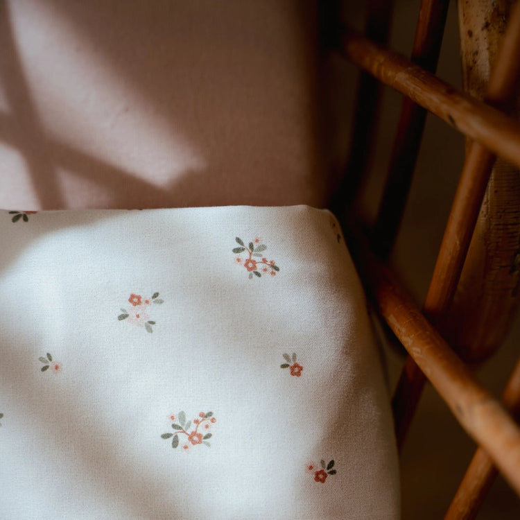 LITTLE DUTCH. Fitted single bed sheet Pure Blossom