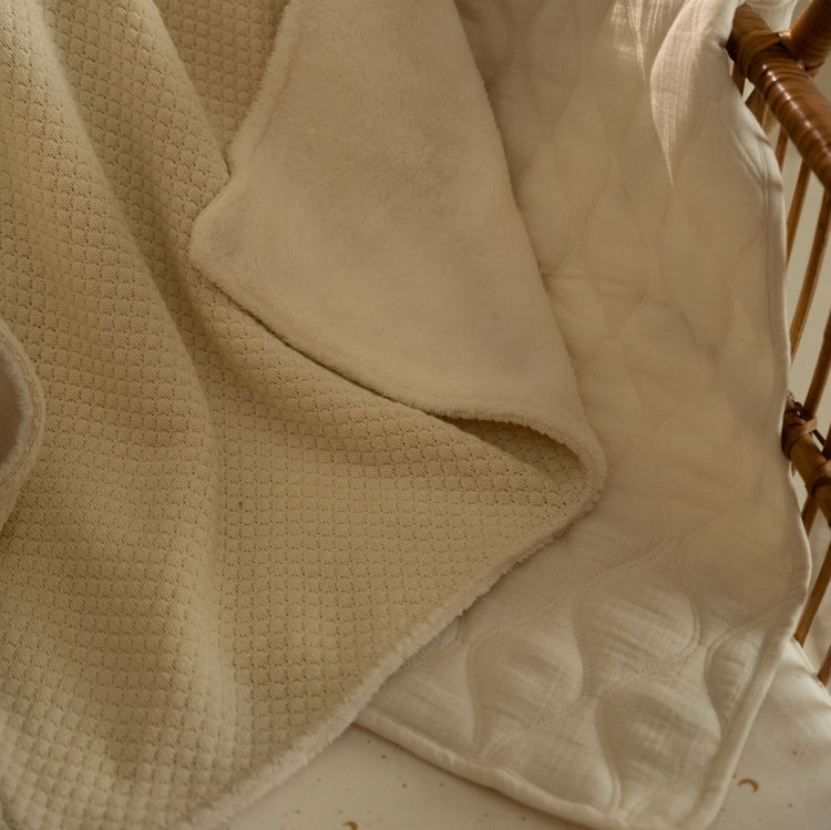 LITTLE DUTCH. Bassinet quilted blanket Pure Soft White 70x100