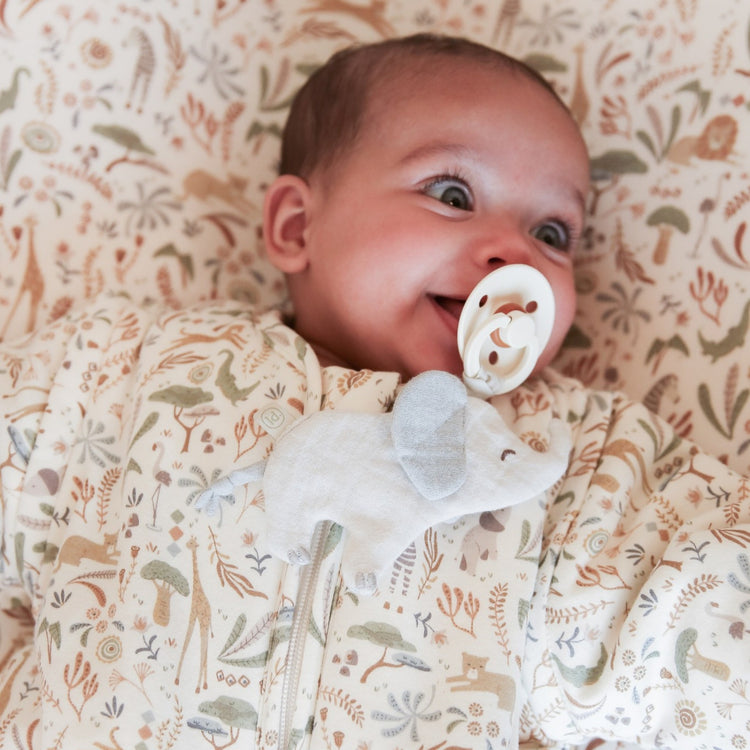 LITTLE DUTCH. Υφασμάτινο ντουντού με θηλιά για πιπίλα Ελεφαντάκι