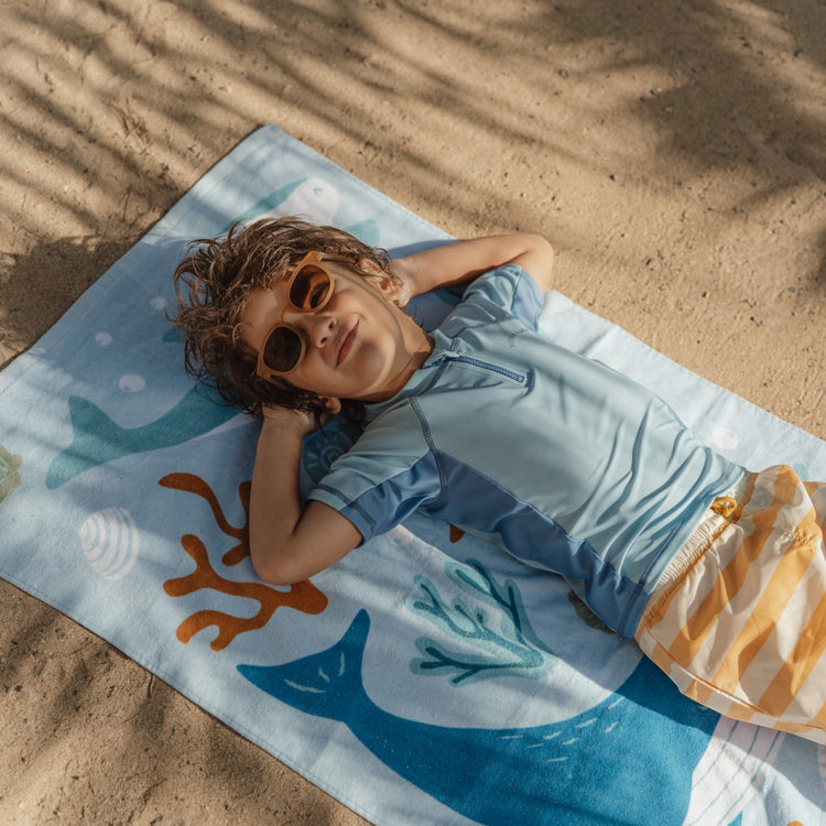LITTLE DUTCH. Beach Towel Ocean Dreams Blue