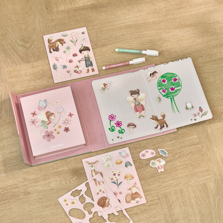 LITTLE DUTCH. Magnetic activity book Rosa