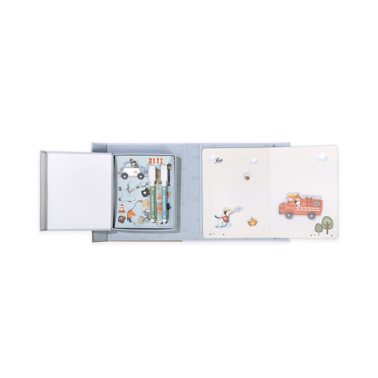 LITTLE DUTCH. Magnetic activity book Jim