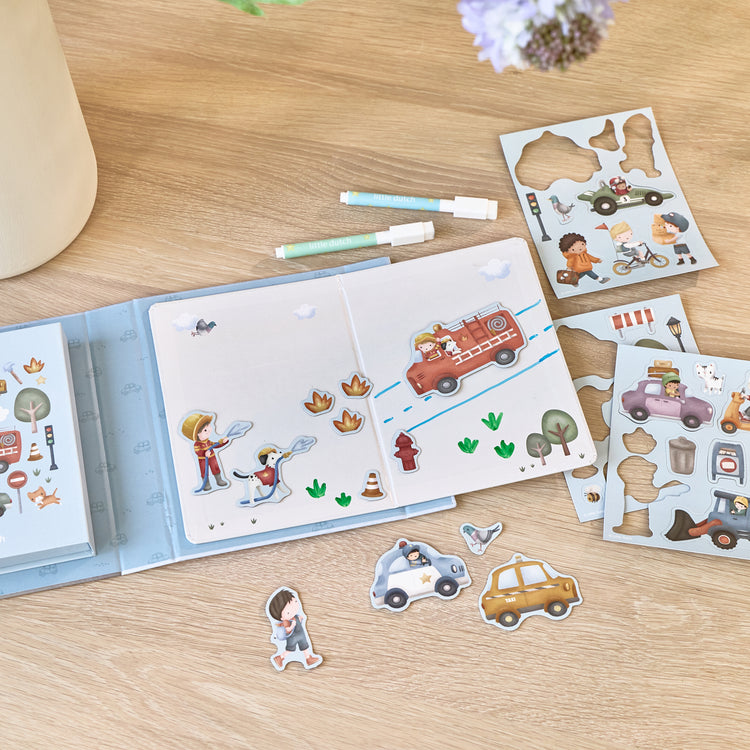 LITTLE DUTCH. Magnetic activity book Jim