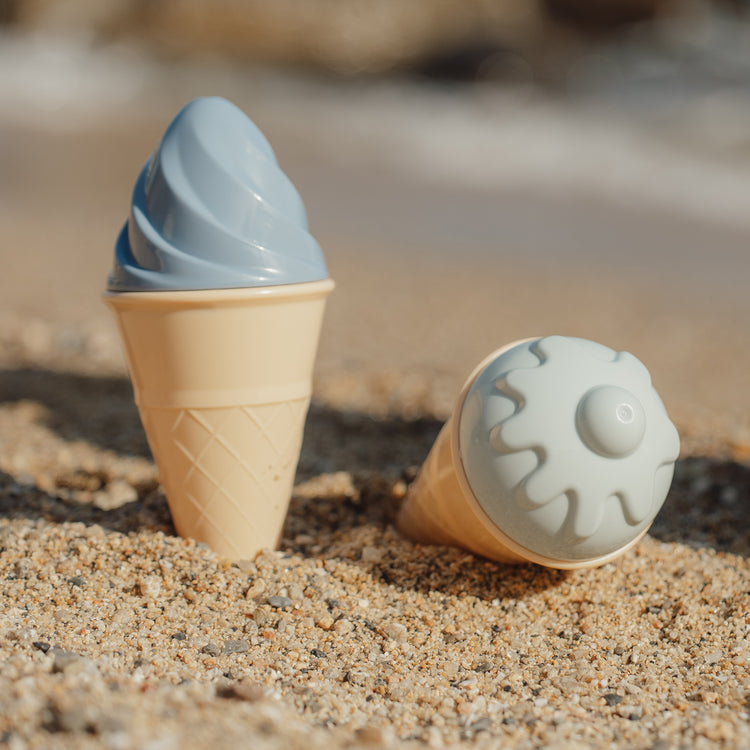 LITTLE DUTCH. Σετ κουβαδάκια παραλίας Ice Cream Ocean World Μπλε