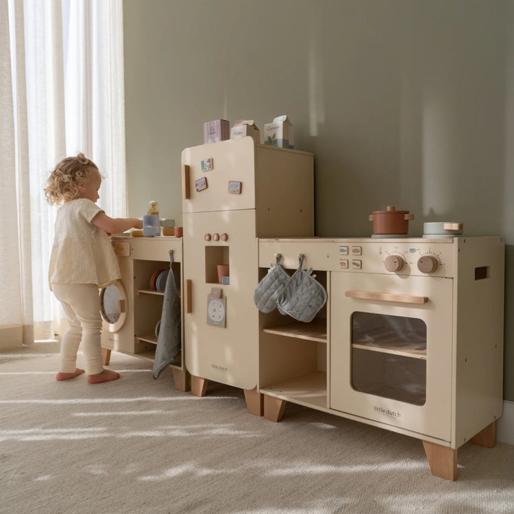 LITTLE DUTCH. Wooden washing machine FSC Limited Edition