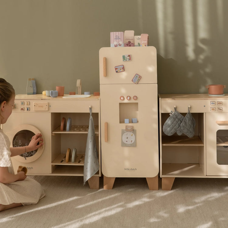 LITTLE DUTCH. Wooden washing machine FSC Limited Edition